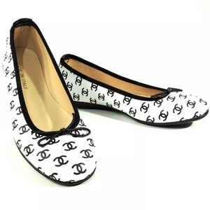 LUIGI TRAINI 🇮🇹 Women's white leather ballet flats